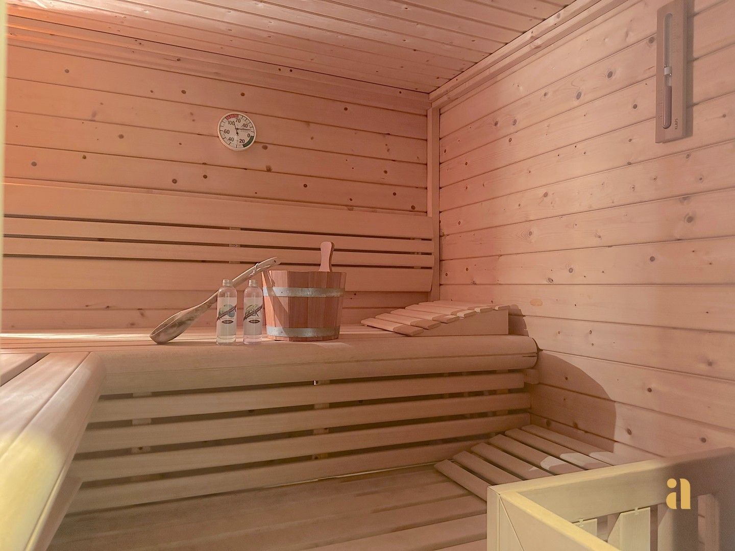 Uniek handelspand met woonst in de charmante Serpentstraat foto 29