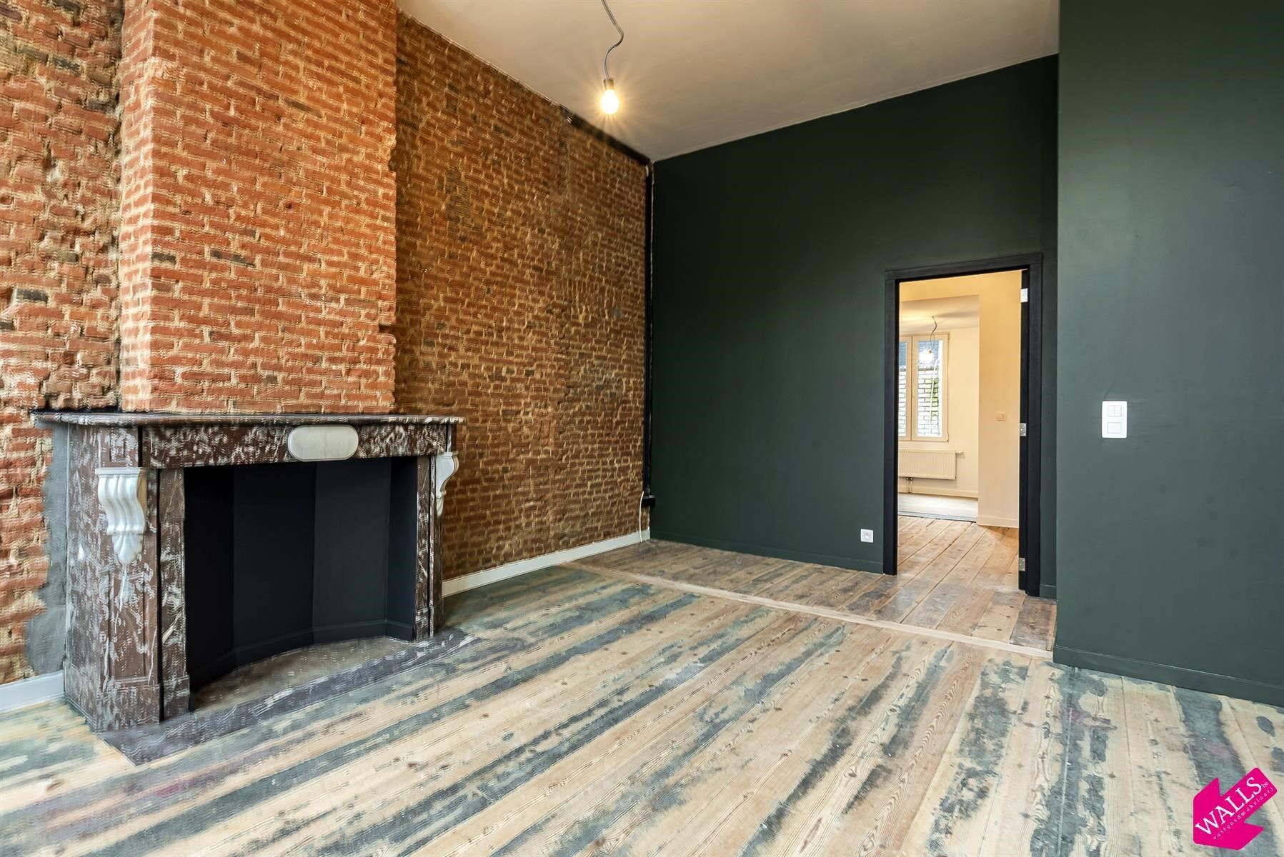 Modern gerenoveerd 1 slaapkamer appartement op centrale ligging!  foto {{pictureIndex}}