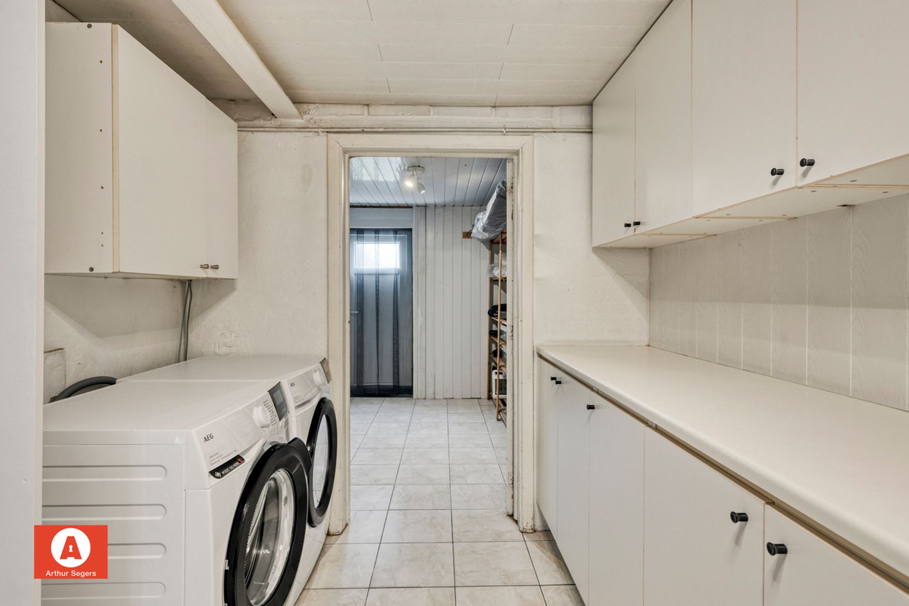 Instapklare woning op centrale liggig foto 12
