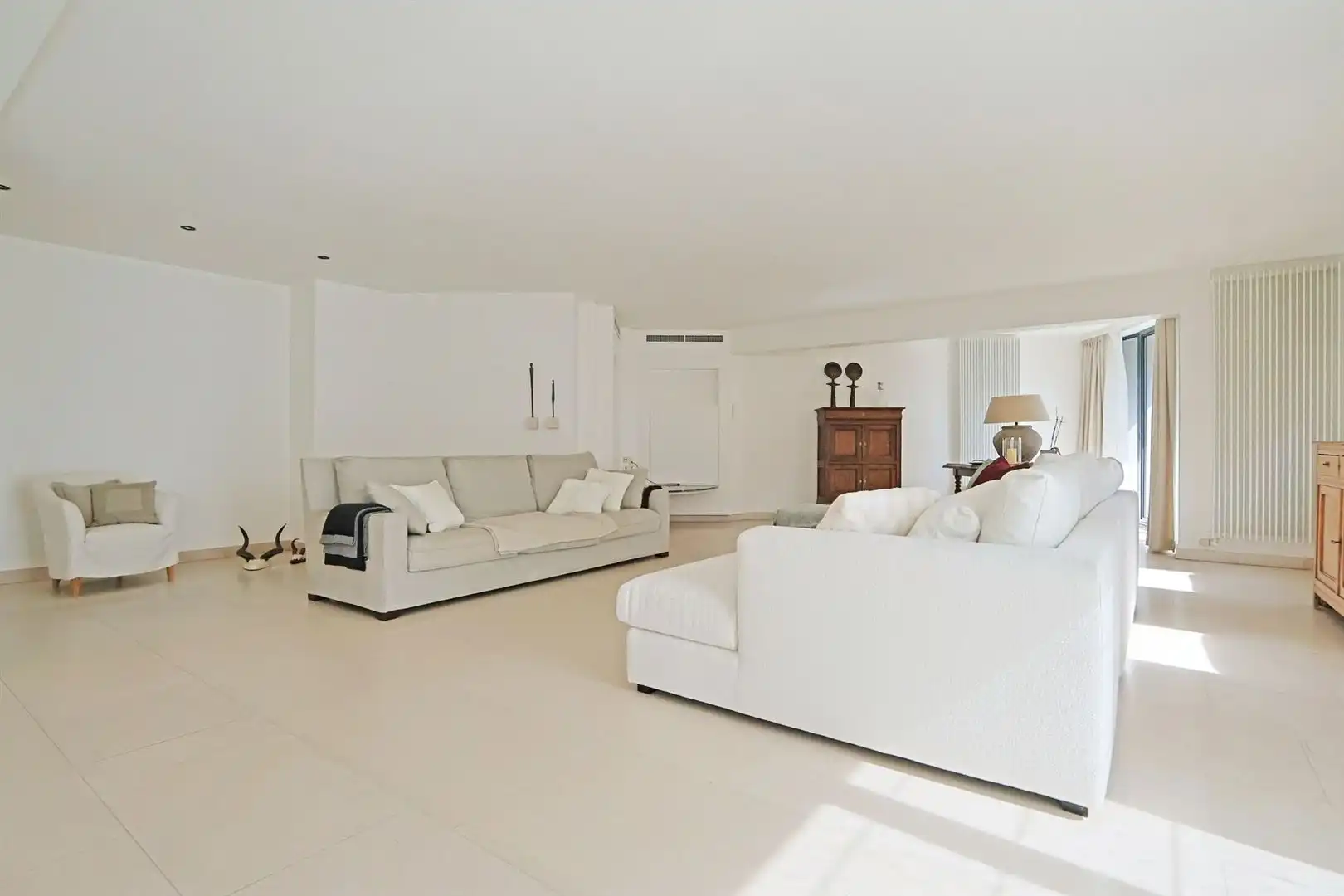 Instapklaar drie-slaapkamer appartement in het centrum foto 4