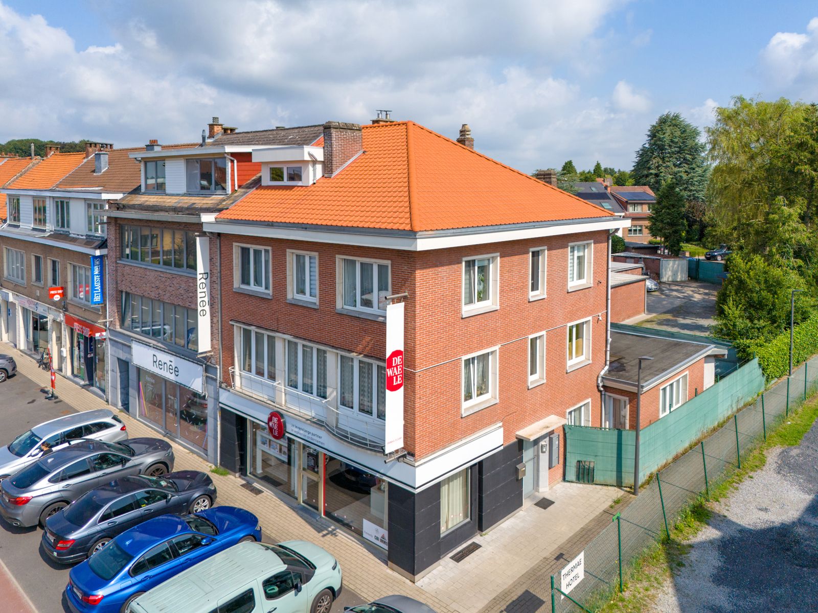 Goed gelegen appt met terras, kelder en parking voor de deur foto 17