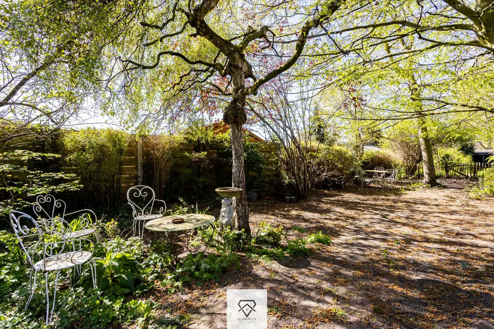 Gezinswoning met tuin en veel potentieel in het gegeerde Oostakker foto 25