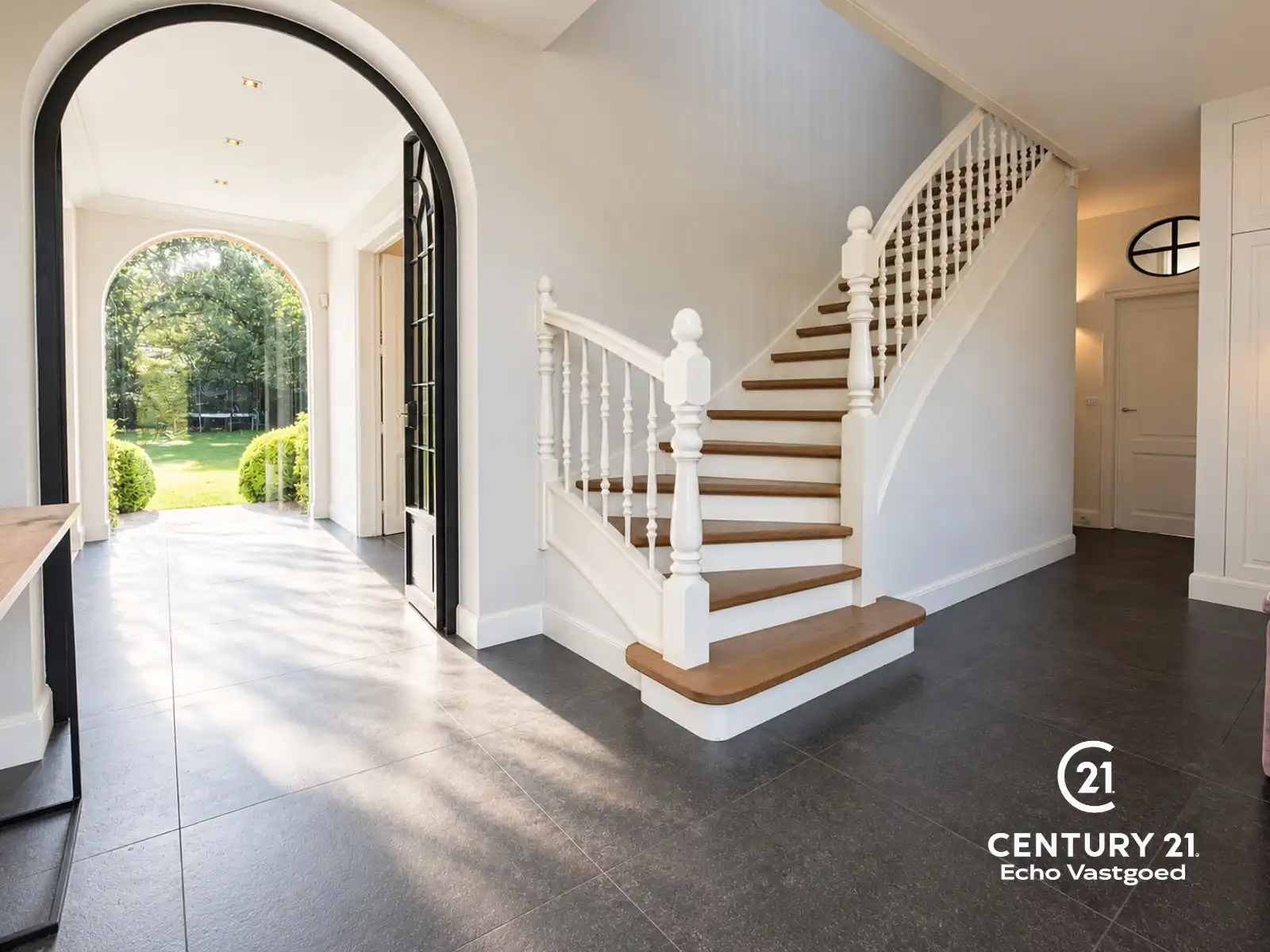 Exclusieve Vlassak-Verhulst villa met tijdloze klasse foto 4
