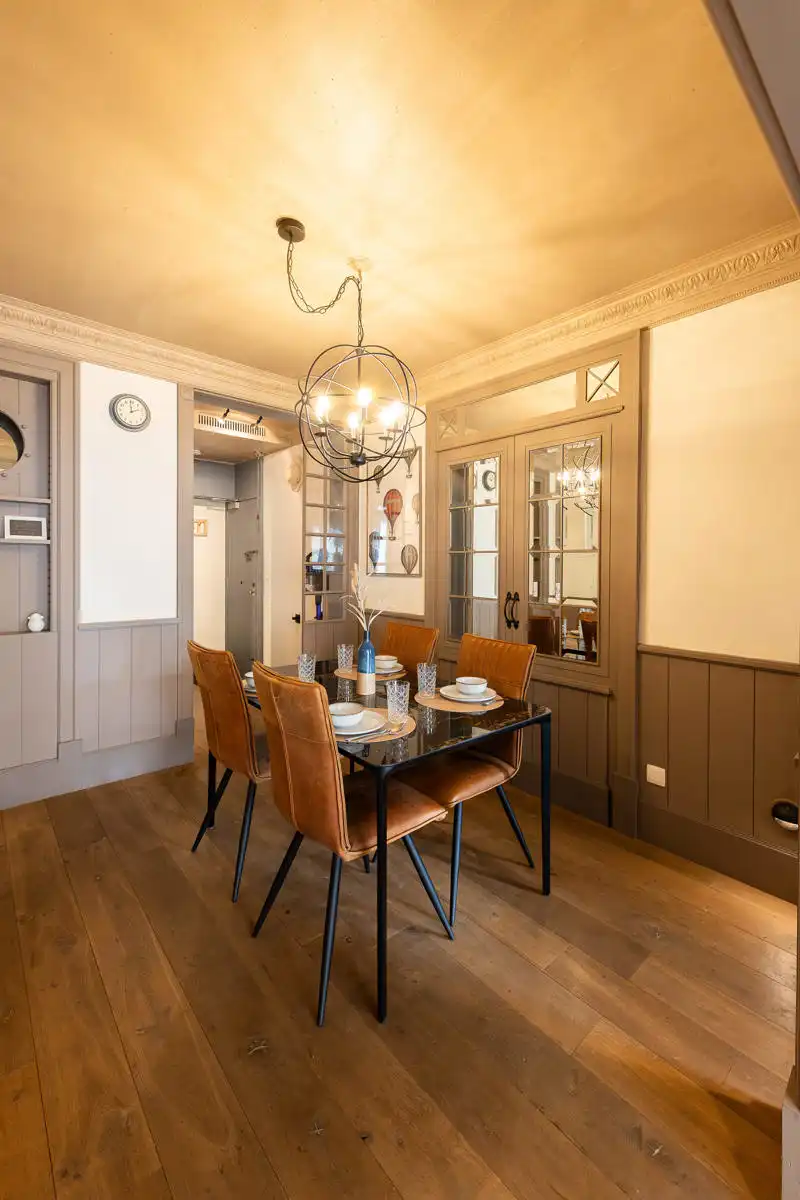 Stijlvol appartement met terras en 2 slaapkamers foto 4