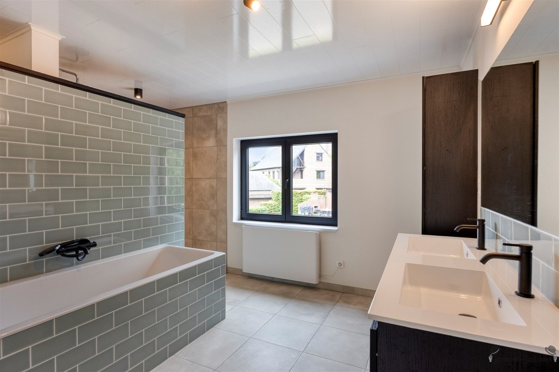 Stijlvolle en energiezuinige woning op een perceel van 6a33ca  foto 14