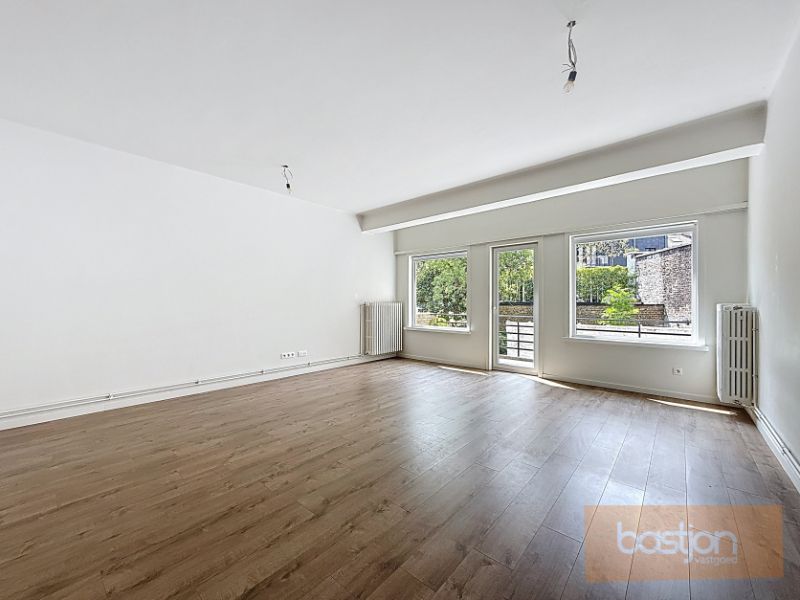 Volledig vernieuwd appartement in het centrum. foto 3