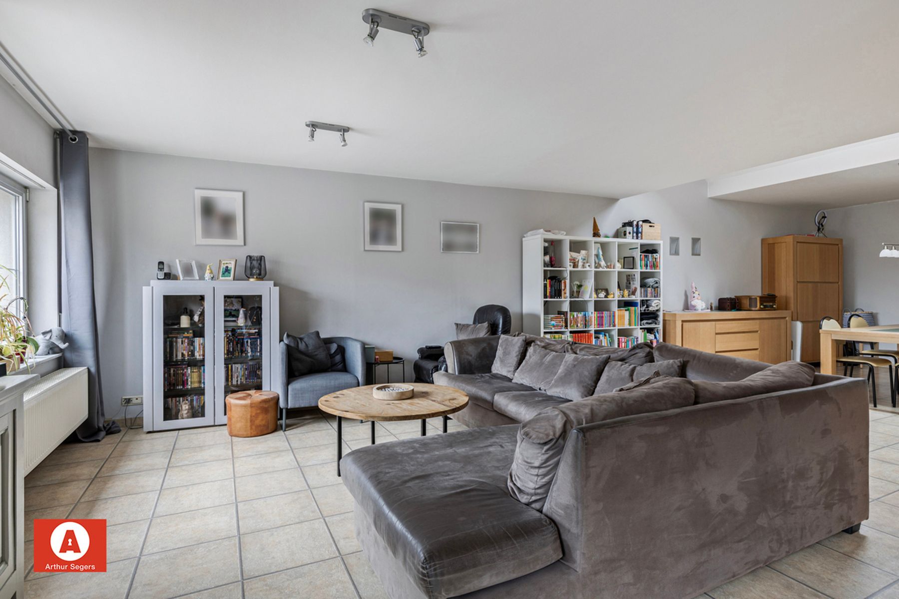 Ruime woning met handelsruimte op topligging in Malderen  foto 3