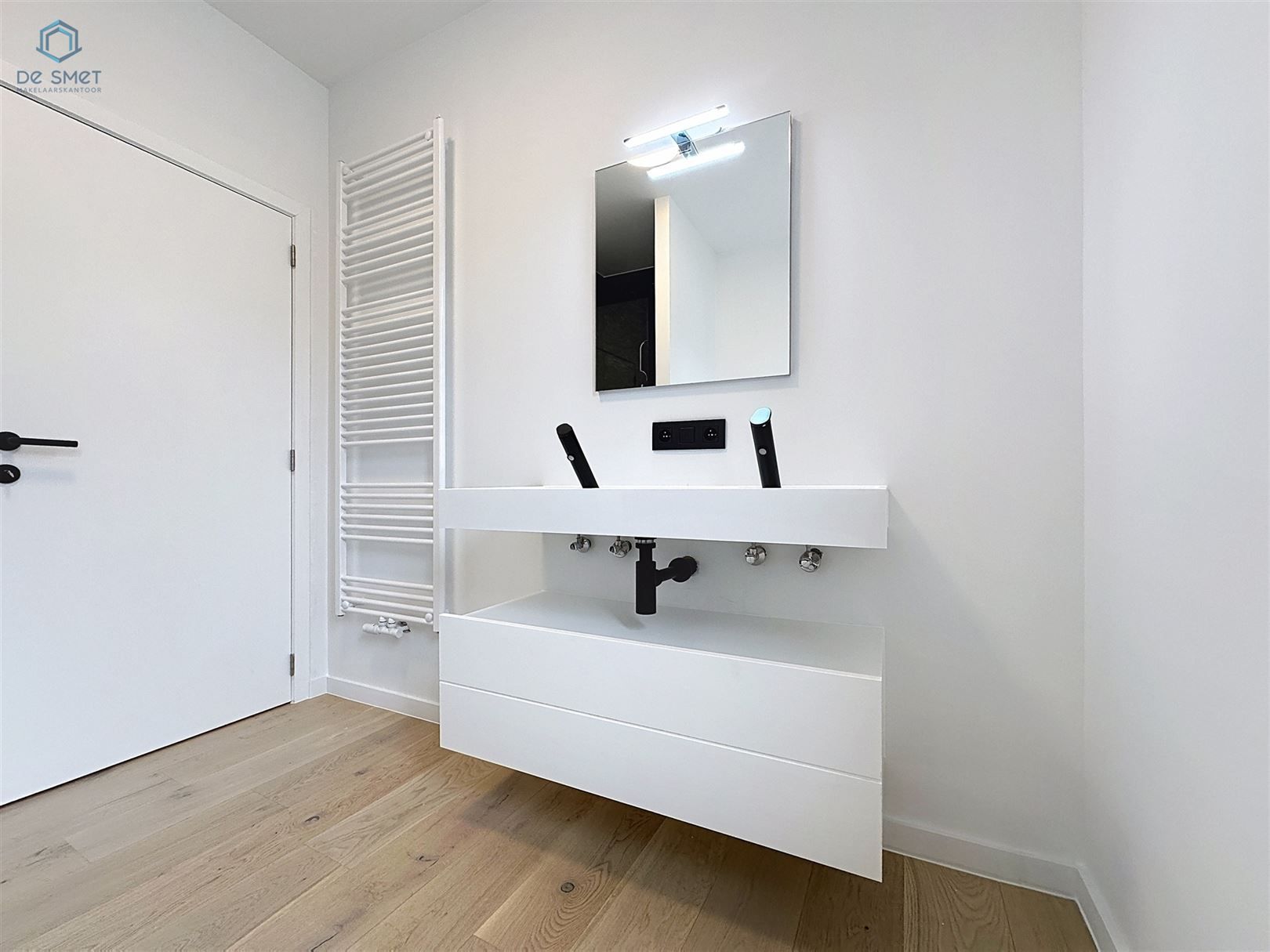 Prachtig gerenoveerde herenwoning met 5 slpks, 2 badkamers en tuin in het hart van Geraardsbergen foto 16