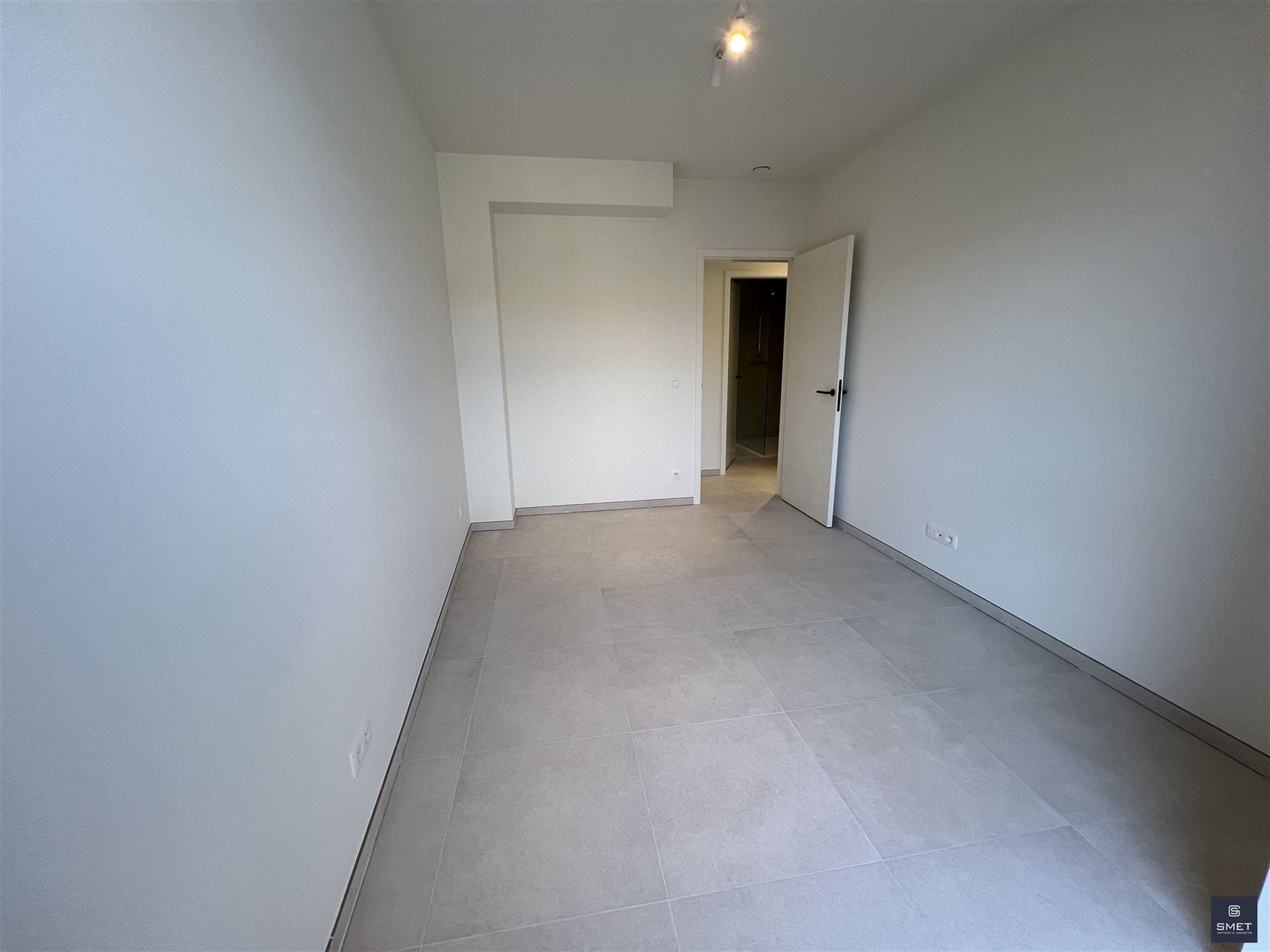 NIEUW APPT MET 2 SLPKS EN AUTOSTAANPL. foto 19