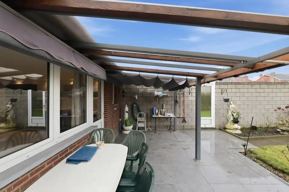 INSTAPKLARE WONING MET TWEE GARAGES IN TONGEREN foto 26