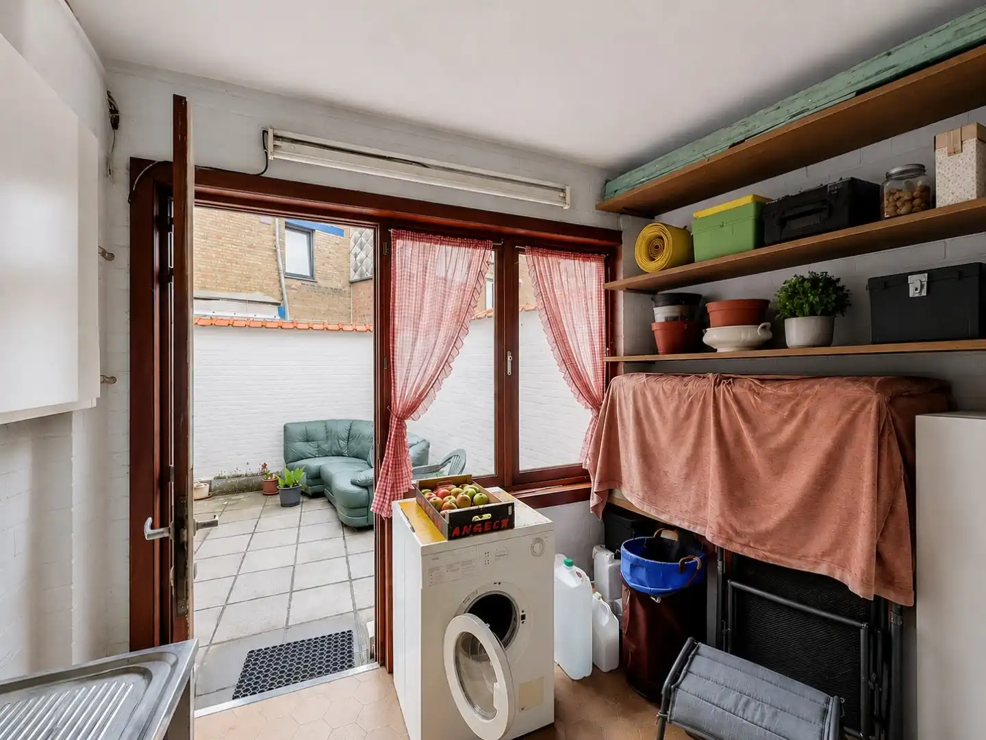 Te renoveren gezinswoning met stadstuin te Nieuwpoort-Stad foto 8