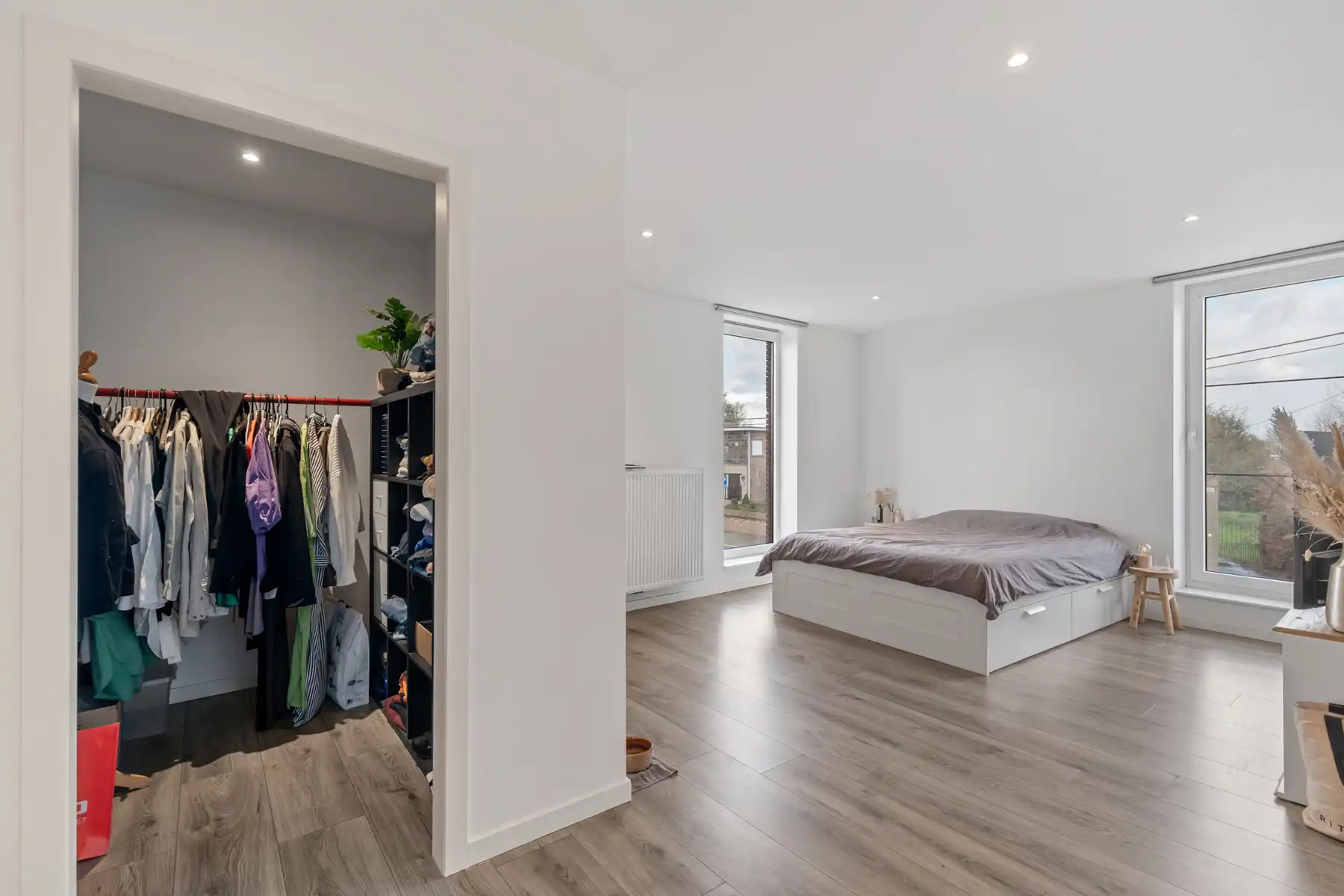 Moderne en exclusieve villa met 4 slpk, zwembad en wellness foto 17