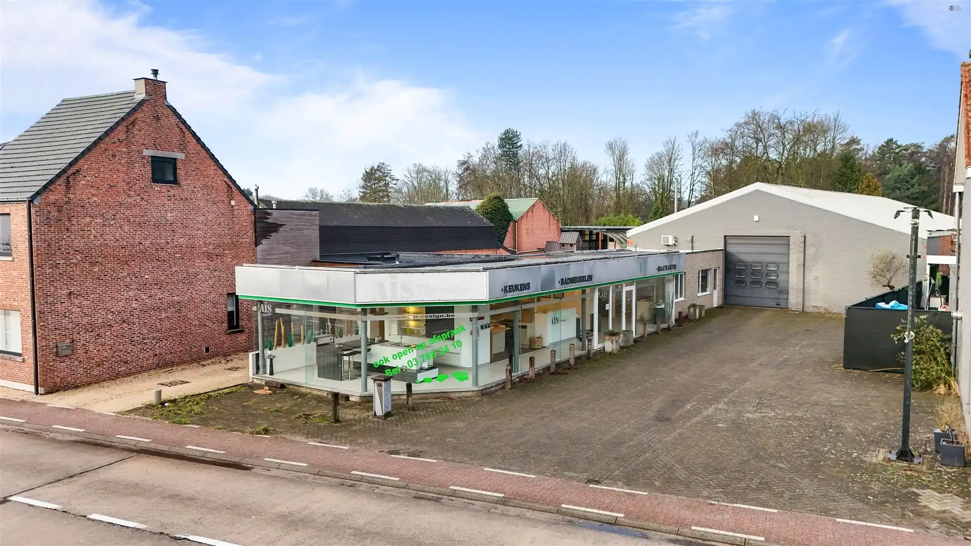 Ruim magazijn + showroom van samen 653m² groot foto 6