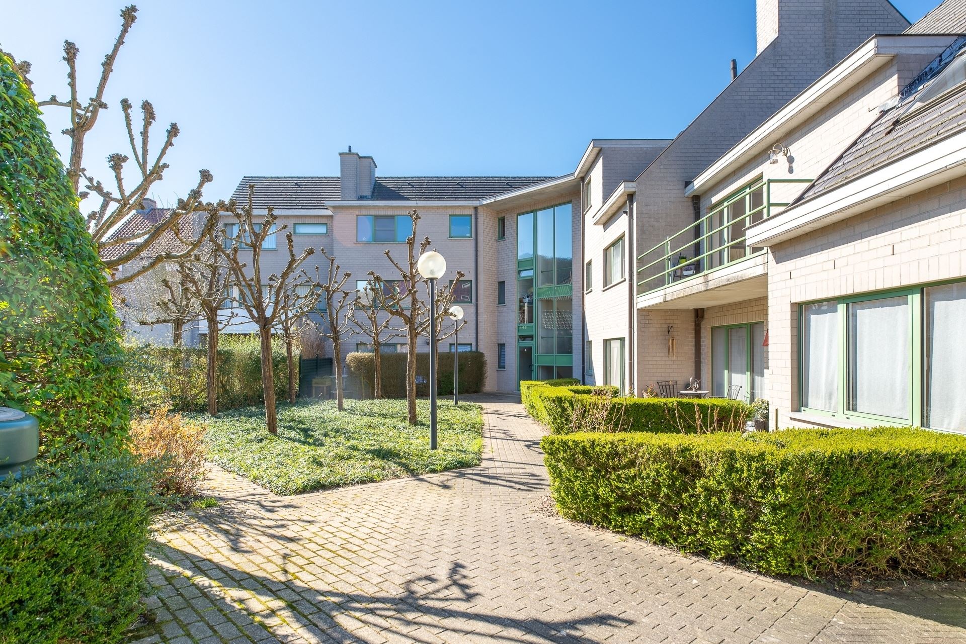 Instapklaar en energiezuinig appartement in groene omgeving! foto {{pictureIndex}}