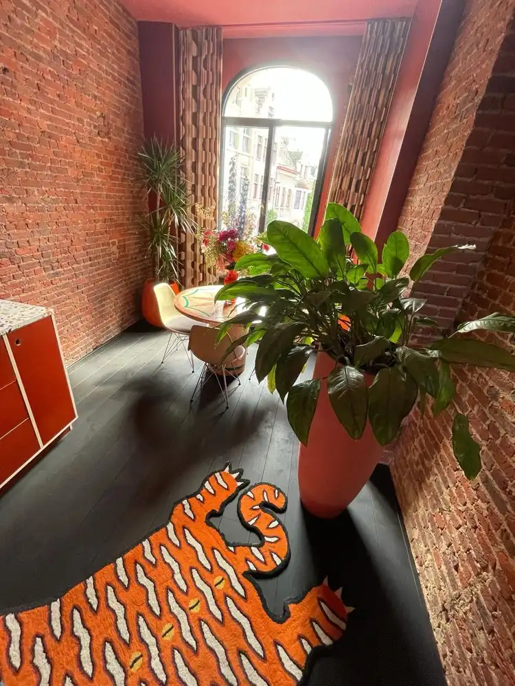 Karaktervolle erfgoedwoning op topligging tegenover de Sint-Gummaruskerk. foto 44