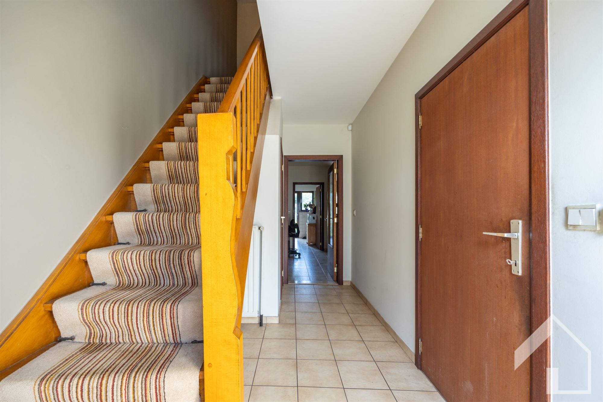 Te renoveren woning op toplocatie! foto 2
