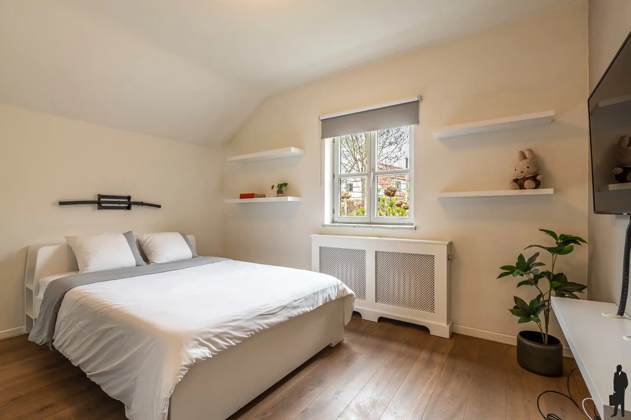 Instapklare woning met bijgebouw, zwembad en zuidtuin! foto 18