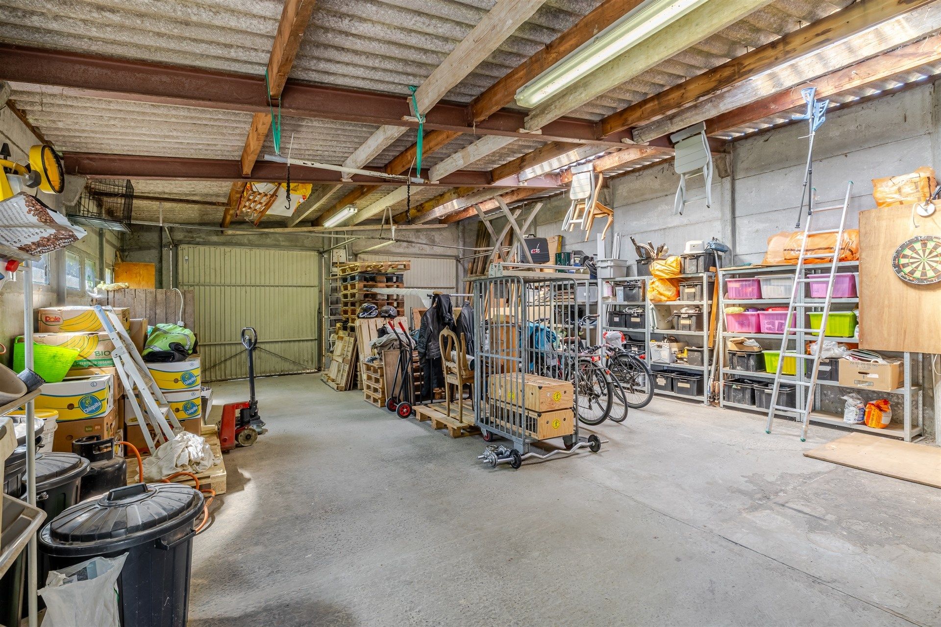 Karaktervolle open bebouwing met loods op groot perceel foto 23