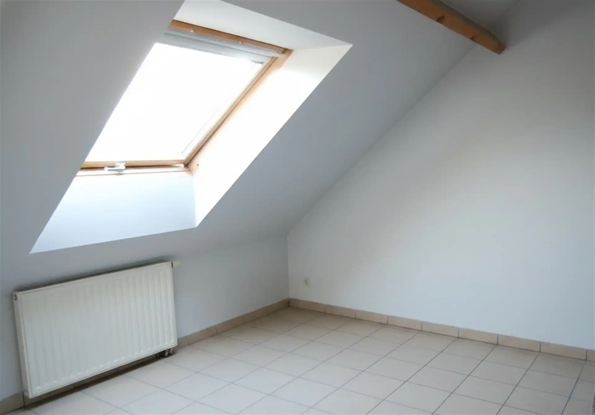 Ruim en lichtrijk duplex appartement met twee slaapkamers in hartje Kortenberg. foto 10