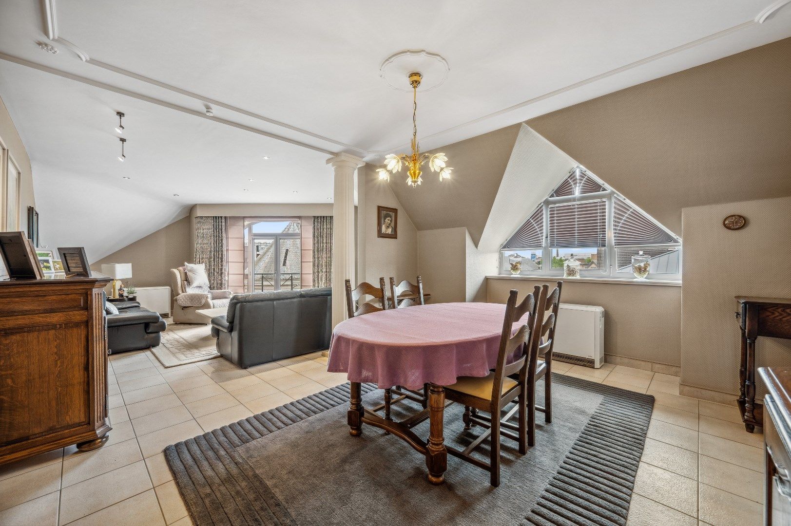 Instapklaar appartement te centrum Tienen foto 5