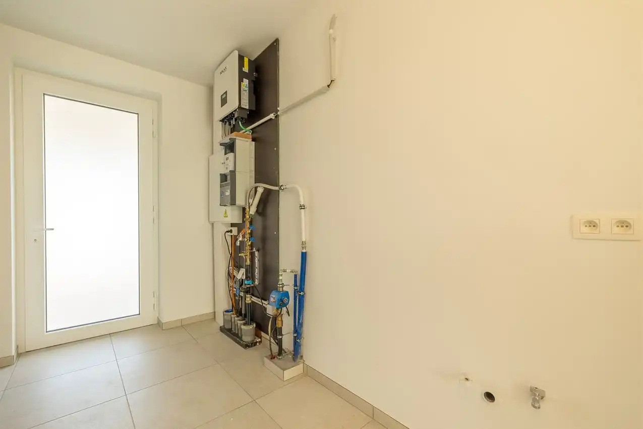 Instapklare nieuwbouwwoning met 4 slaapkamers, 2 badkamers en E-peil 9 foto 21