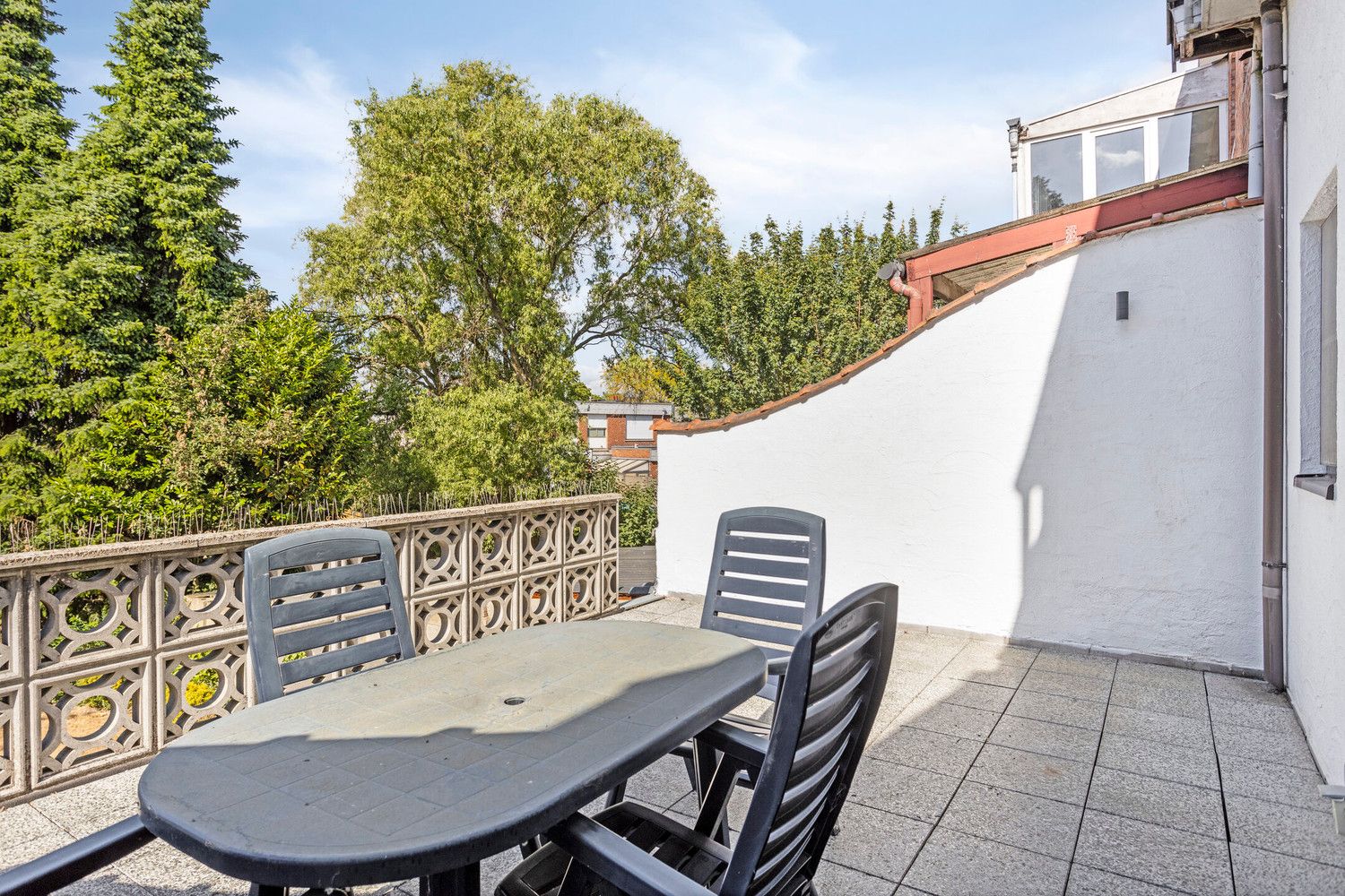 Unieke woning aan het Mertensplein met grote garage, 2 terrassen en tuin! foto 22