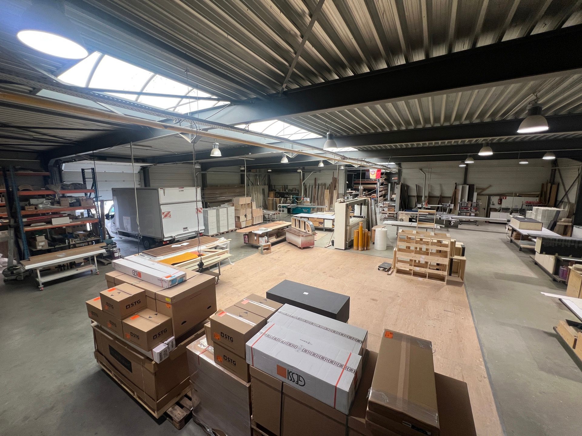 SEMI-INDUSTRIEEL GEBOUW MET APPARTEMENT foto 17