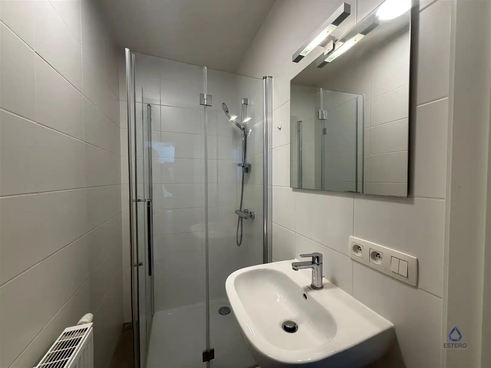 Moderne studio met terras en ondergrondse parking foto 11