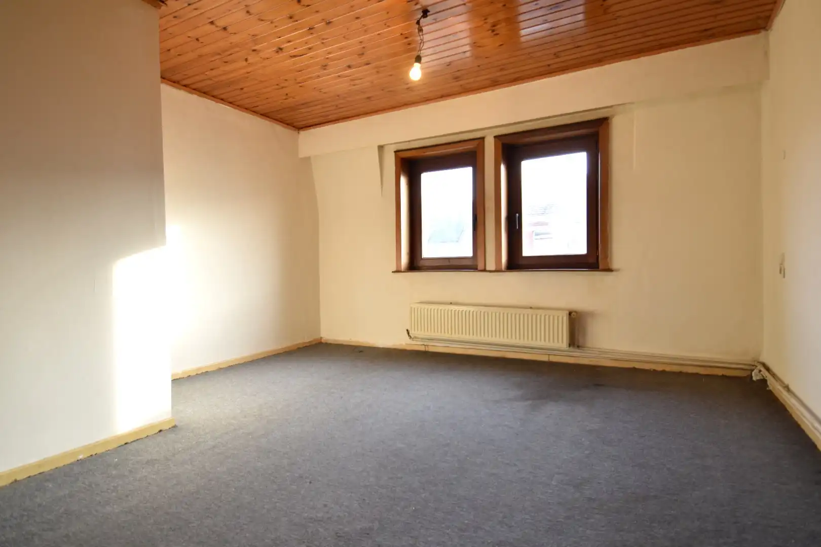 Ruime 3-slaapkamerwoning met bovenliggend appartement (woning) te koop in centrum-Kortrijk foto 12