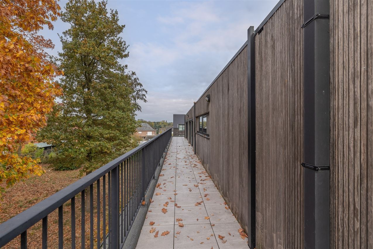 Penthouse met 3 slpk., riant terras, autostaanplaats en kelderberging foto 45