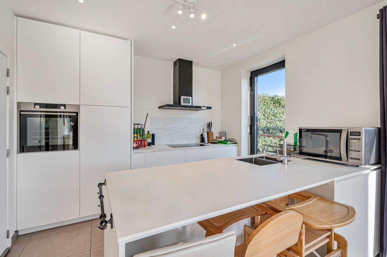 Instapklare woning met 4 slaapkamers en een eindeloos uitzicht foto 9