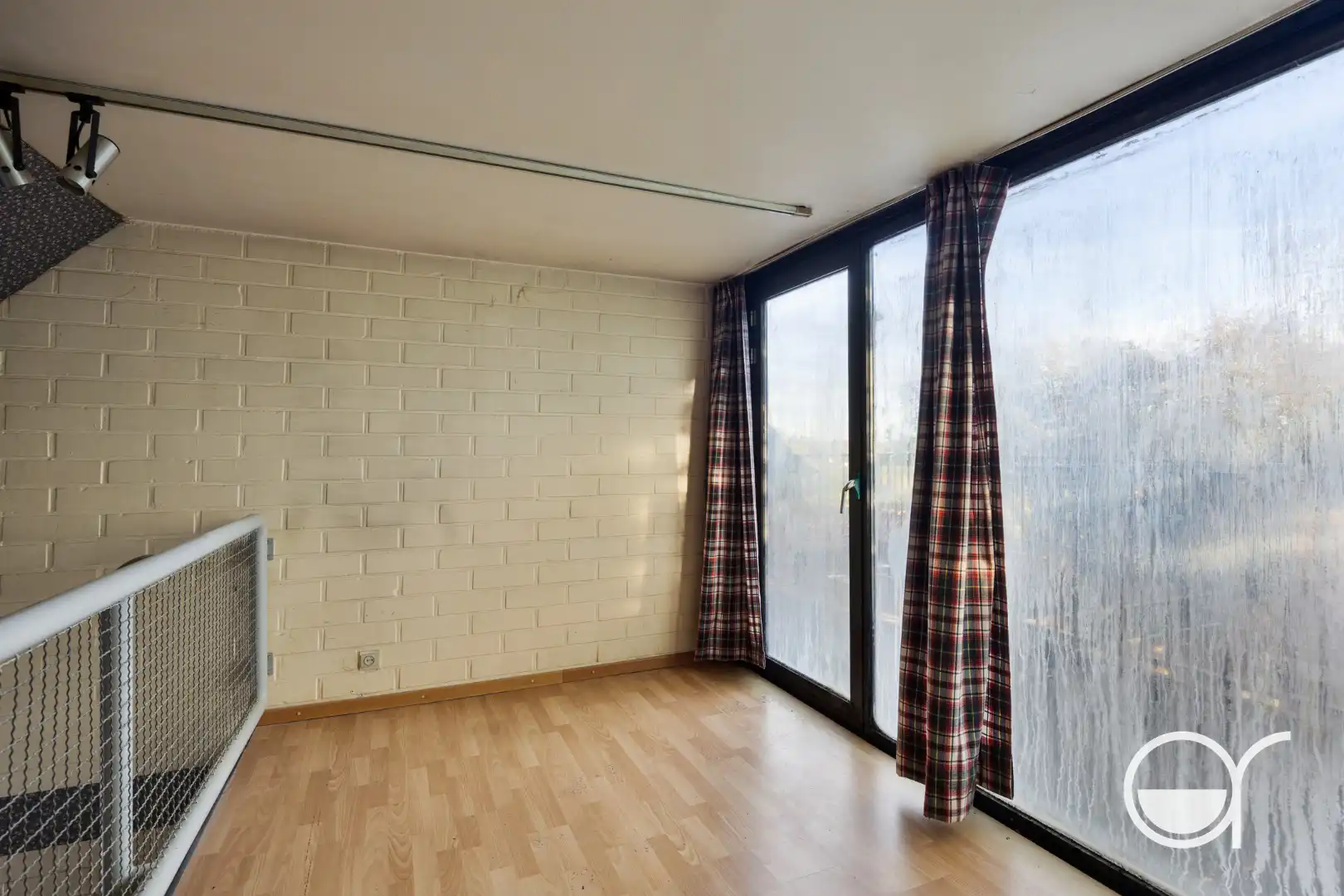 Te renoveren architectenwoning met karakter, koertje en dakterras in Bottelare foto 23