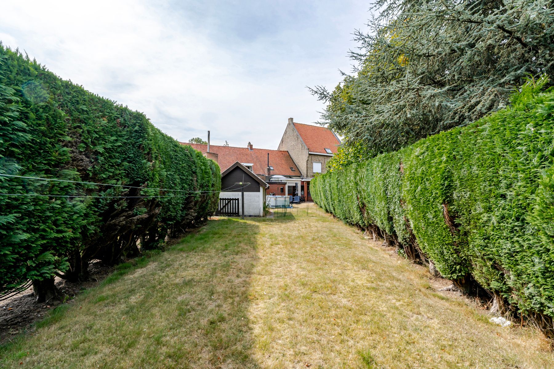 Charmante woning met tuin foto 12