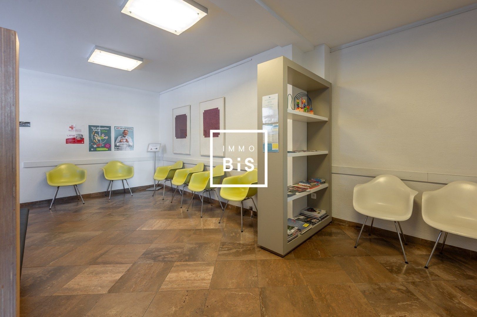 Centraal gelegen instapklaar handelspand op topligging in de Dumortierlaan foto 4