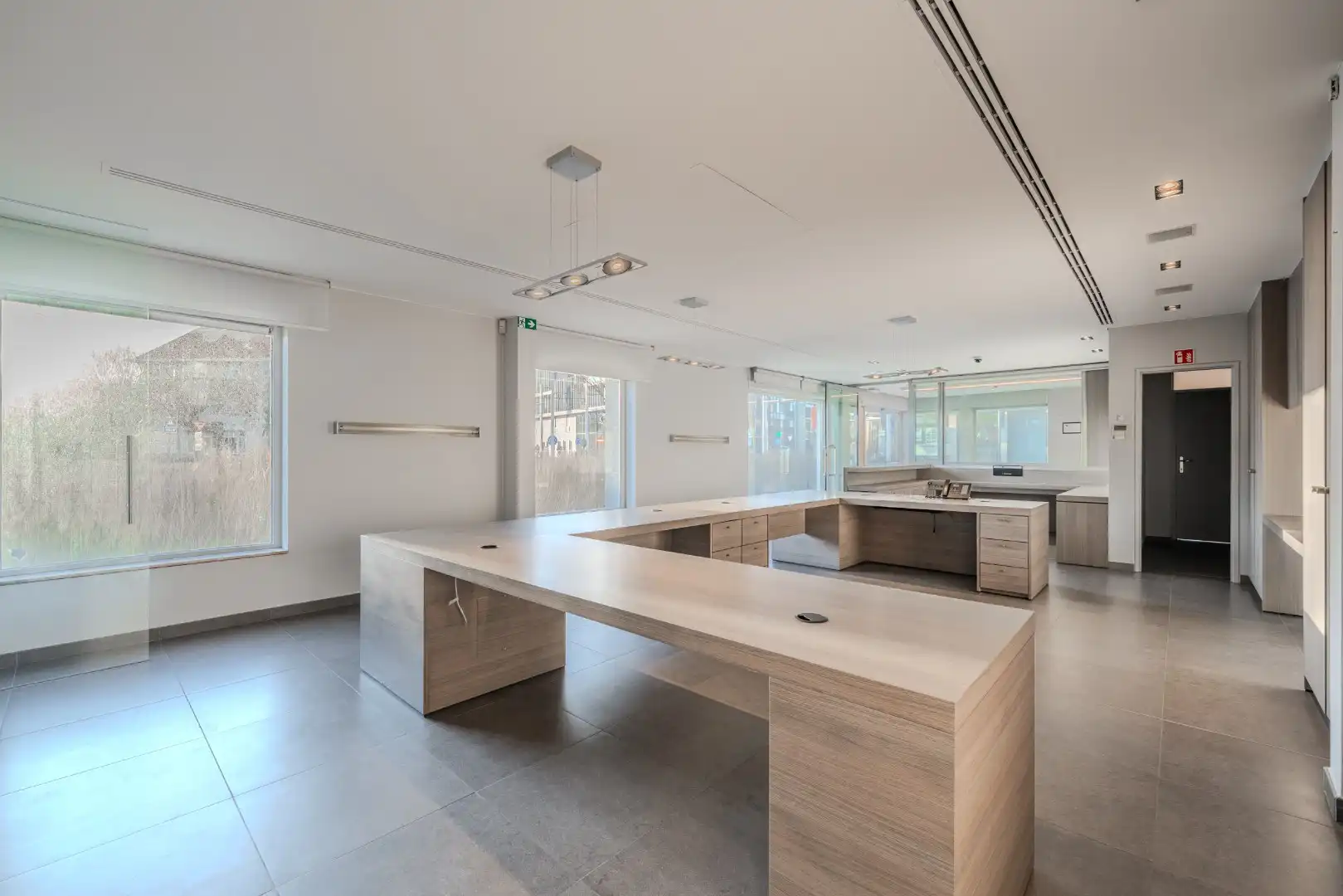 Standingvol handelspand op topligging in Nieuwpoort-Bad foto 3