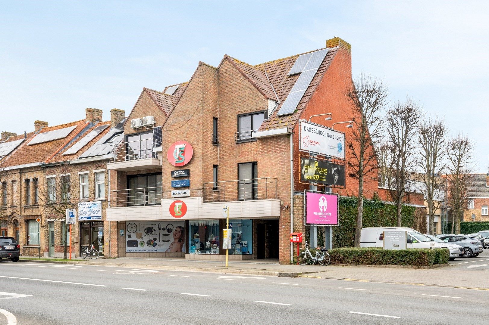 Handelsruimte (260m²) op commerciële toplocatie. foto 9
