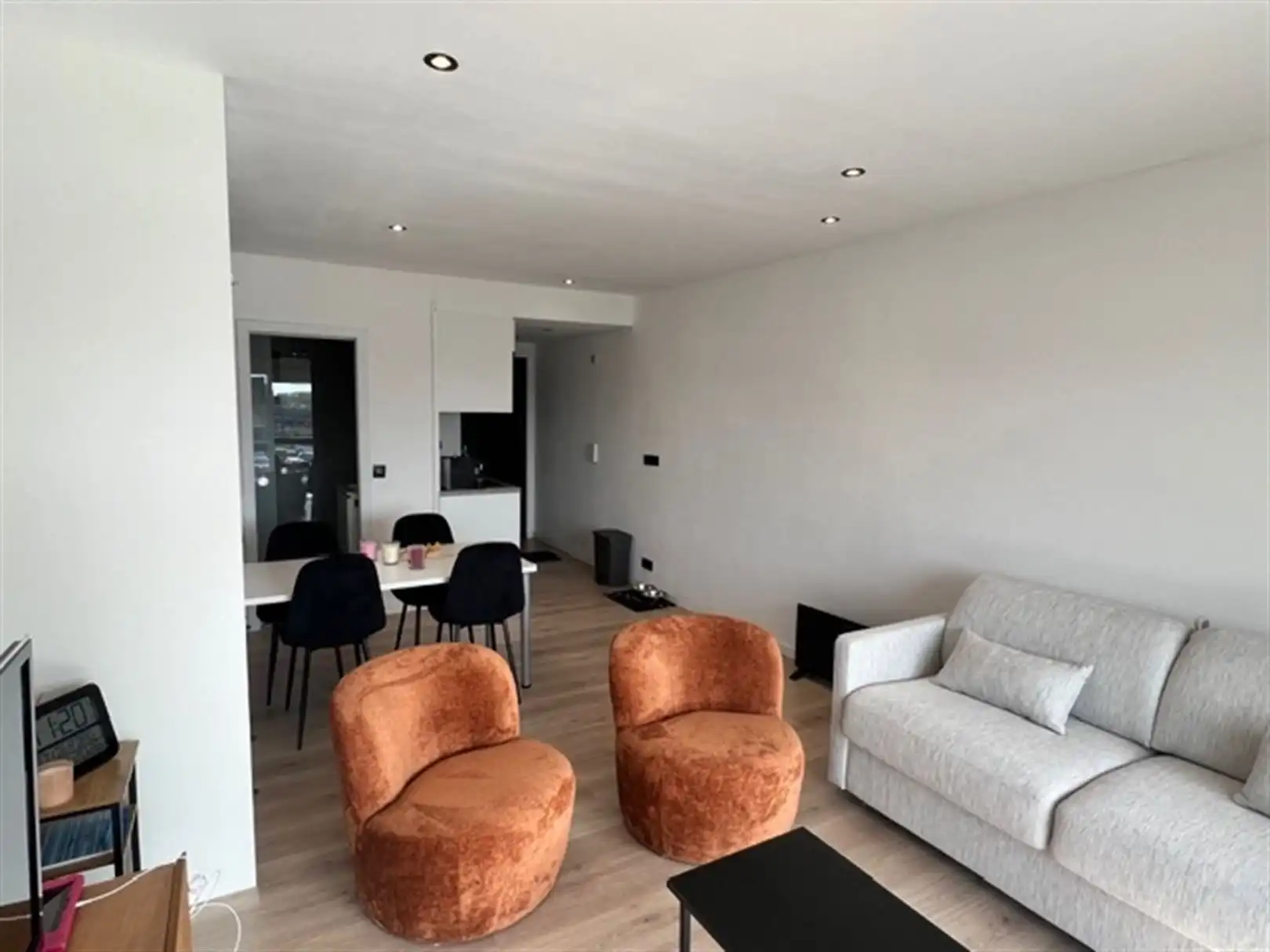 compleet vernieuwde studio op topligging foto 2