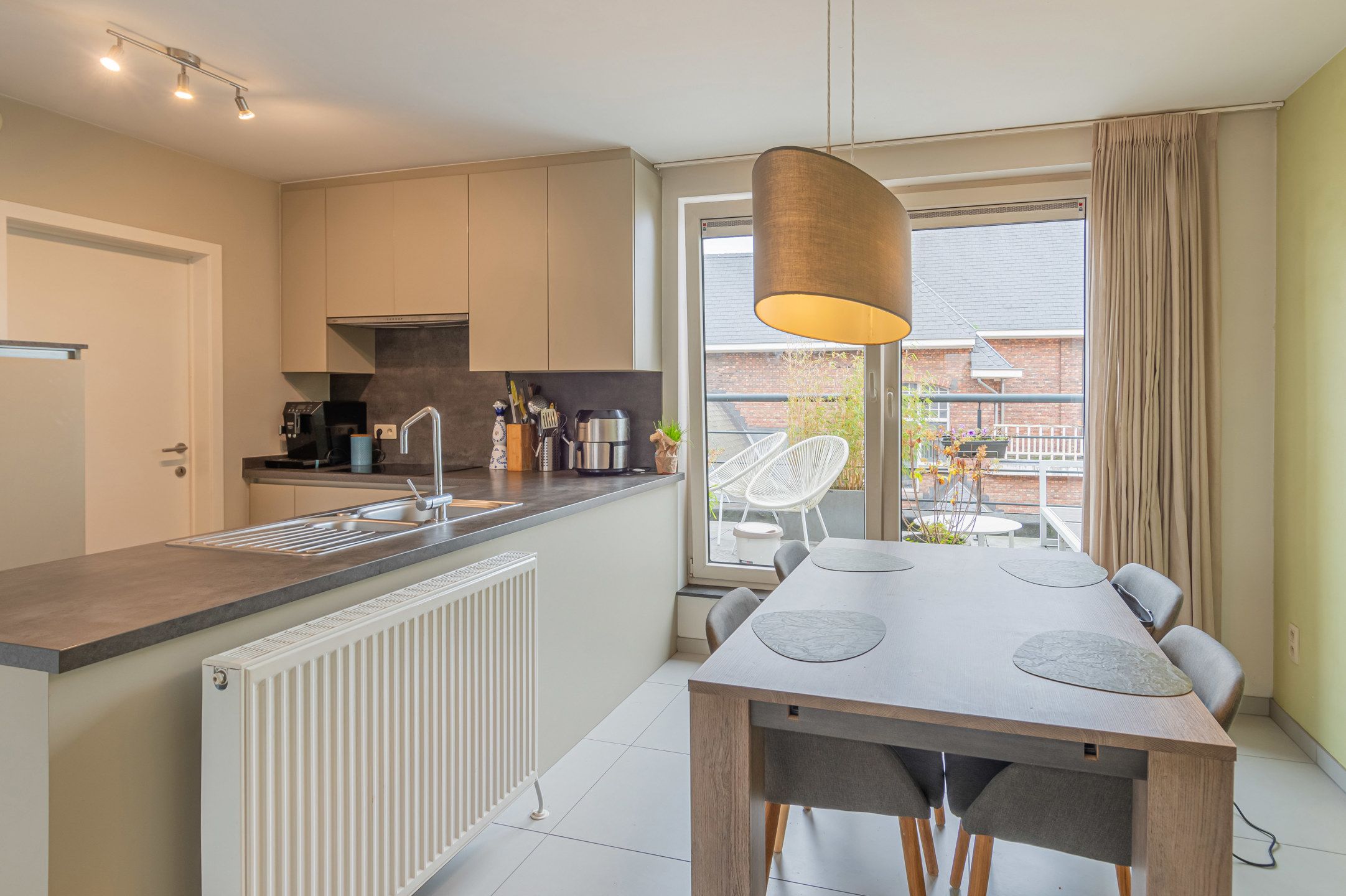 Ruim duplex appartement op centrale locatie  foto 4