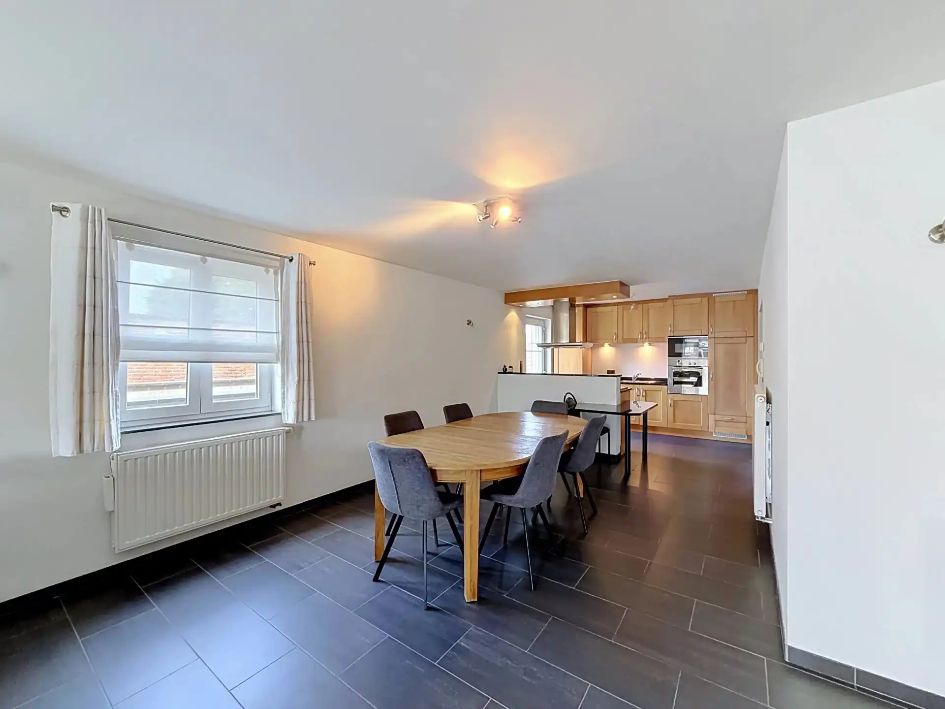 TE HUUR | Ruim gelijkvloers appartement met tuin foto 8