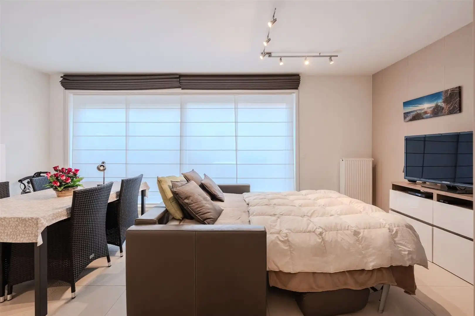 1 slaapkamer appartement in recent gebouw foto 6