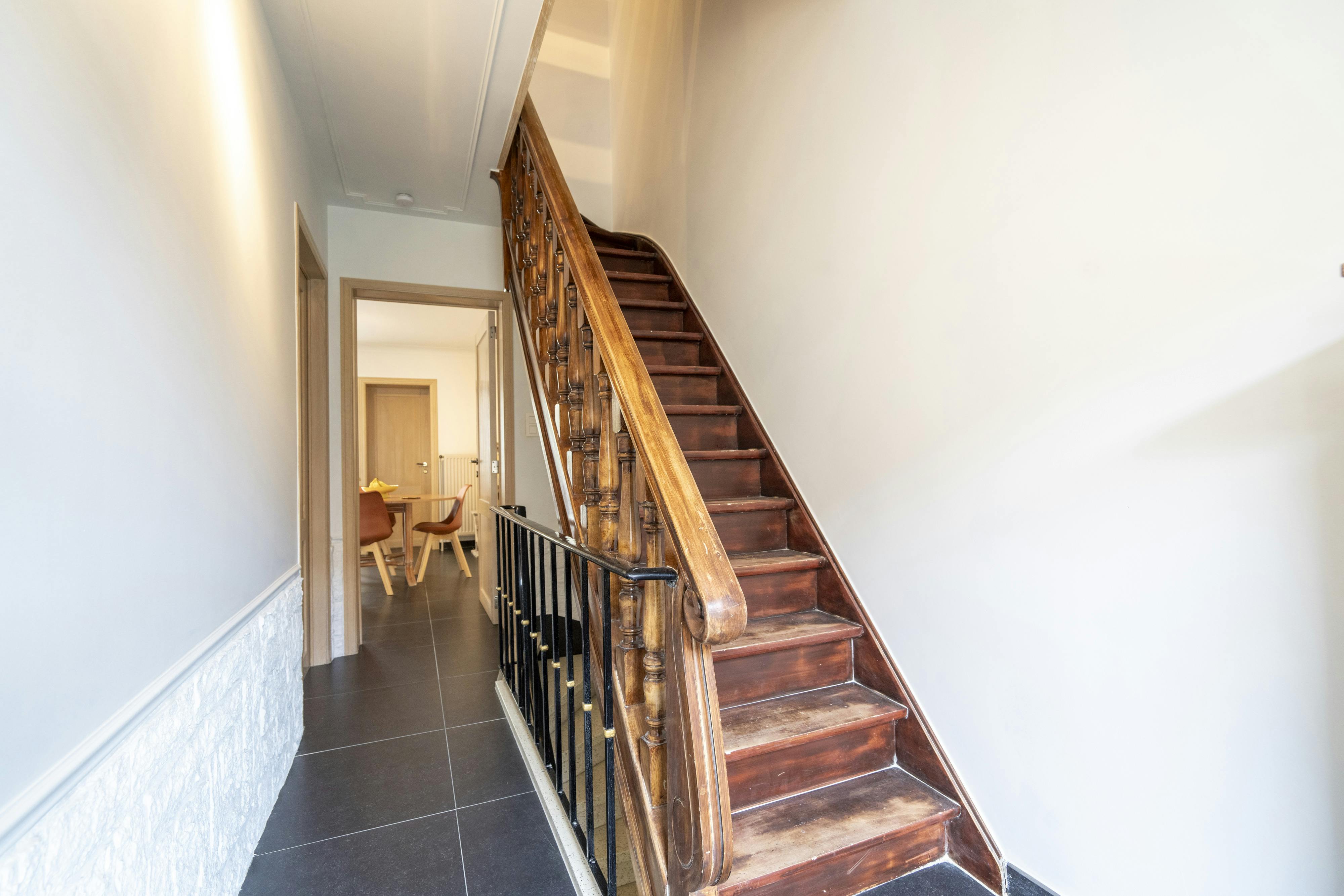 Leuke instapklare bel-etage woning te koop in Wevelgem! foto 11