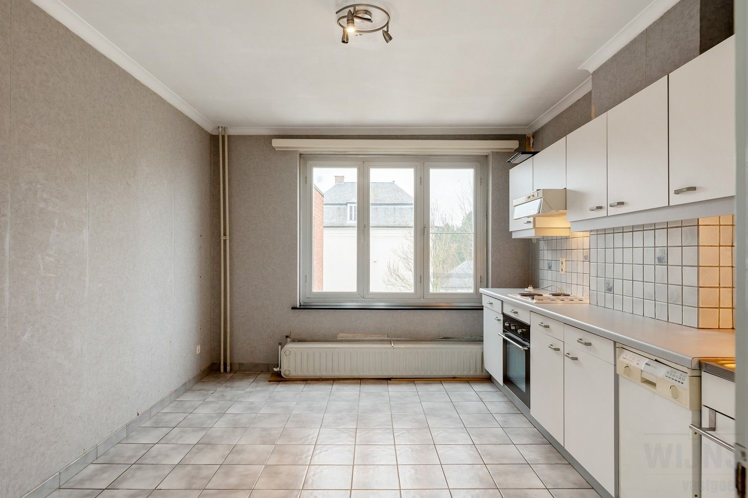 Opbrengsteigendom, twee wooneenheden met elk 2 slaapkamers. foto 24