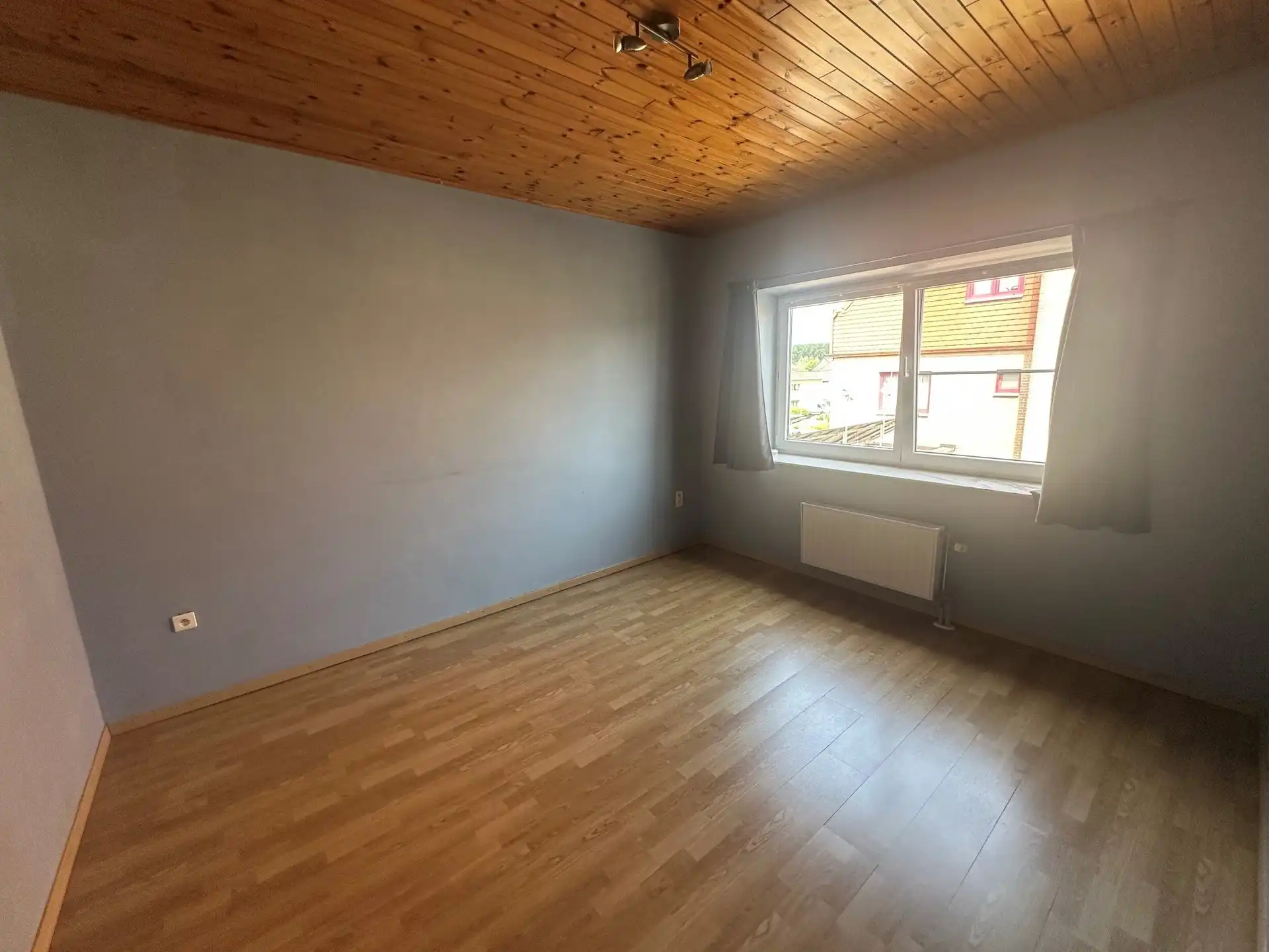 Woning met 2 slaapkamers en garage foto 5