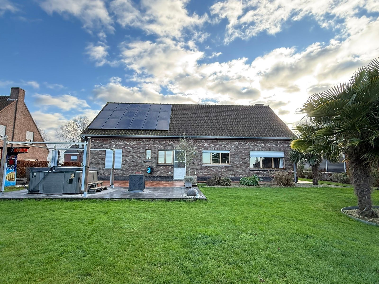 Ruime alleenstaande gelijkvloerse woning. foto 14