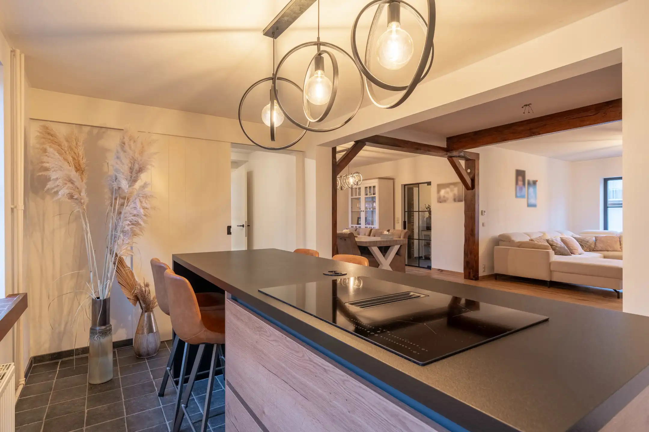 Instapklare gezinswoning met 5 slpks en 2 bdks te Vosselaar. foto 14