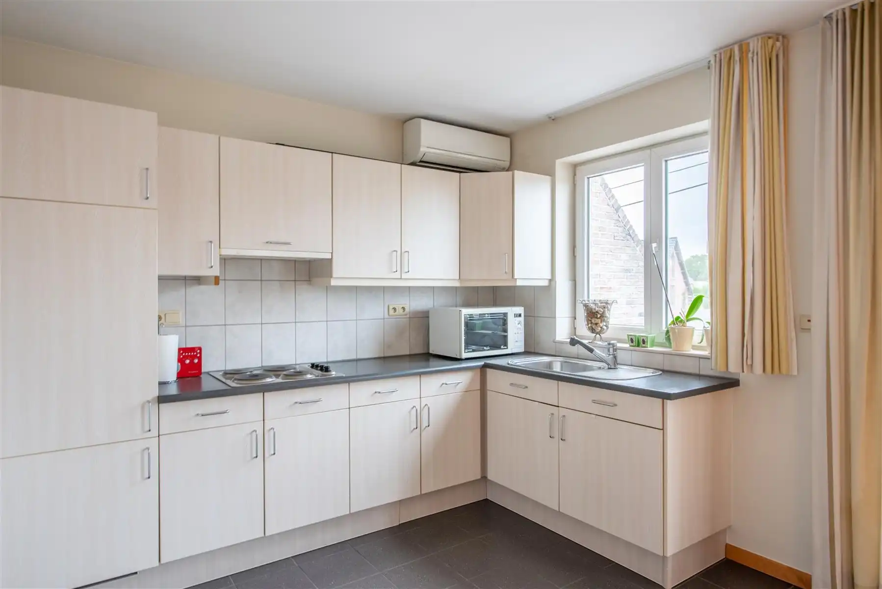 Ruim 2-slaapkamerappartement vlakbij Maastricht foto 3