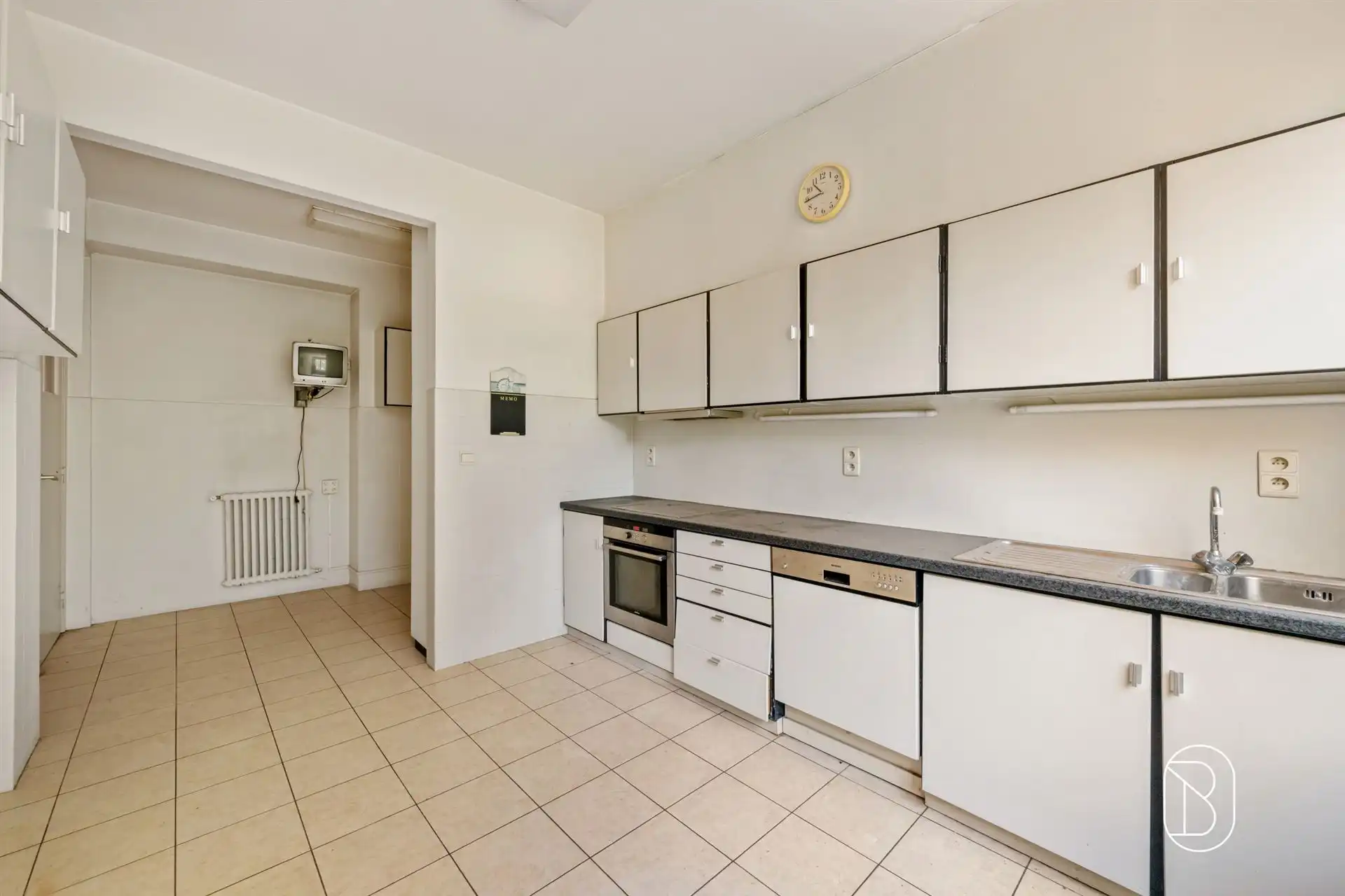 Ruim appartement met 3 slpk en garage foto 3