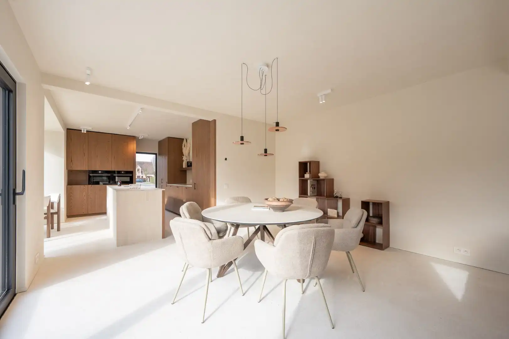 Alleenstaande en luxueus gerenoveerde villa op een rustige en residentiële ligging in Knokke foto 7