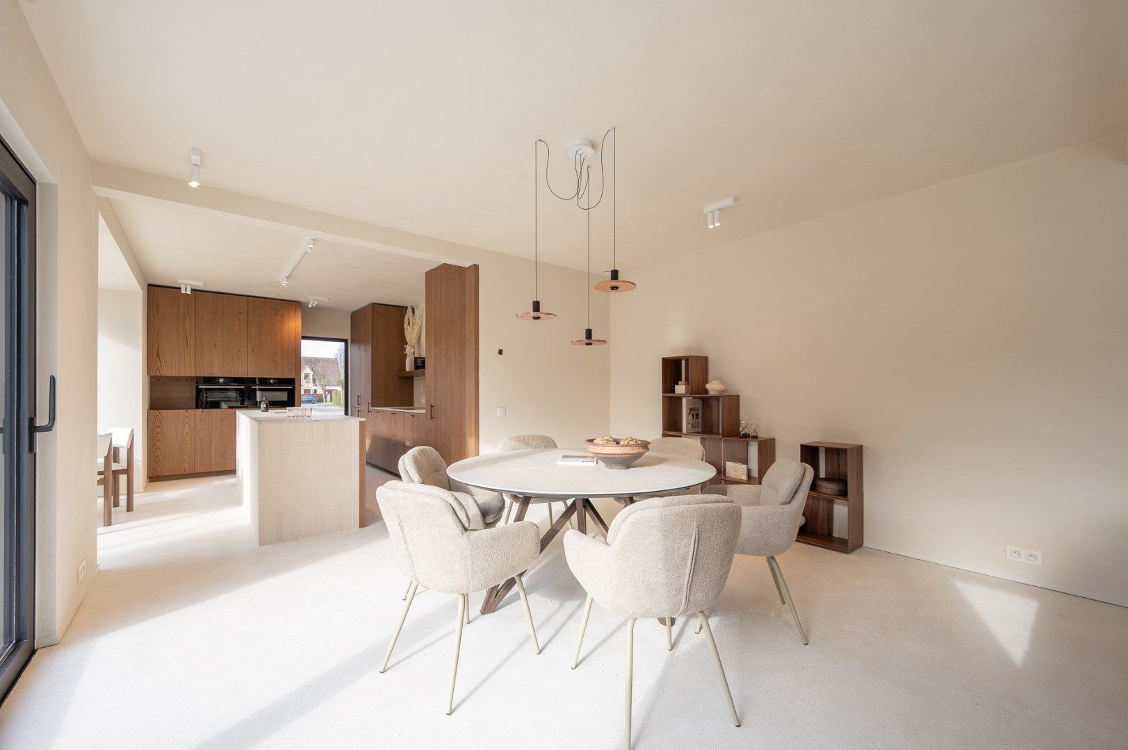 Alleenstaande en luxueus gerenoveerde villa op een rustige en residentiële ligging in Knokke foto 7