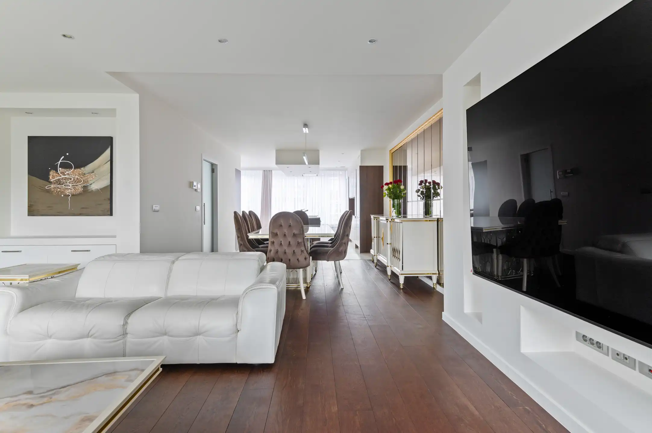 Instapklare luxewoning (235 m²!) met garage en zonnige tuin foto 4